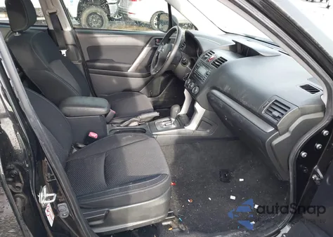 2015 Subaru Forester 2.5I Premium из США, поврежденный, VIN JF2SJADC5FH541993